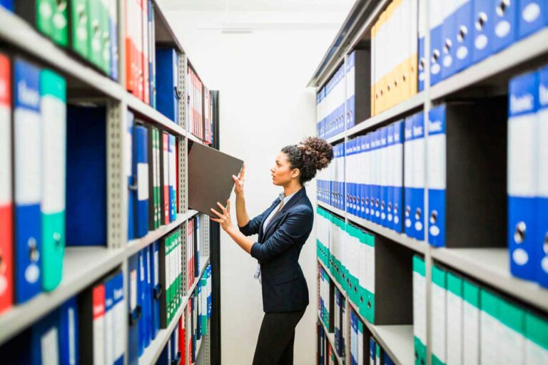 Arquivo físico: 3 custos que você tem ao mantê-lo na sua empresa!