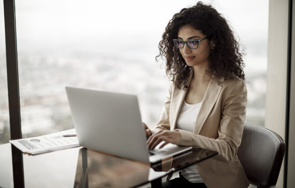 Saiba porque investir em processo inteligente de documentos ainda hoje