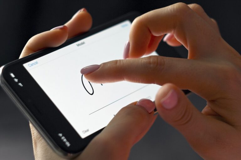 Assinatura com certificado digital: como funciona e quais as vantagens