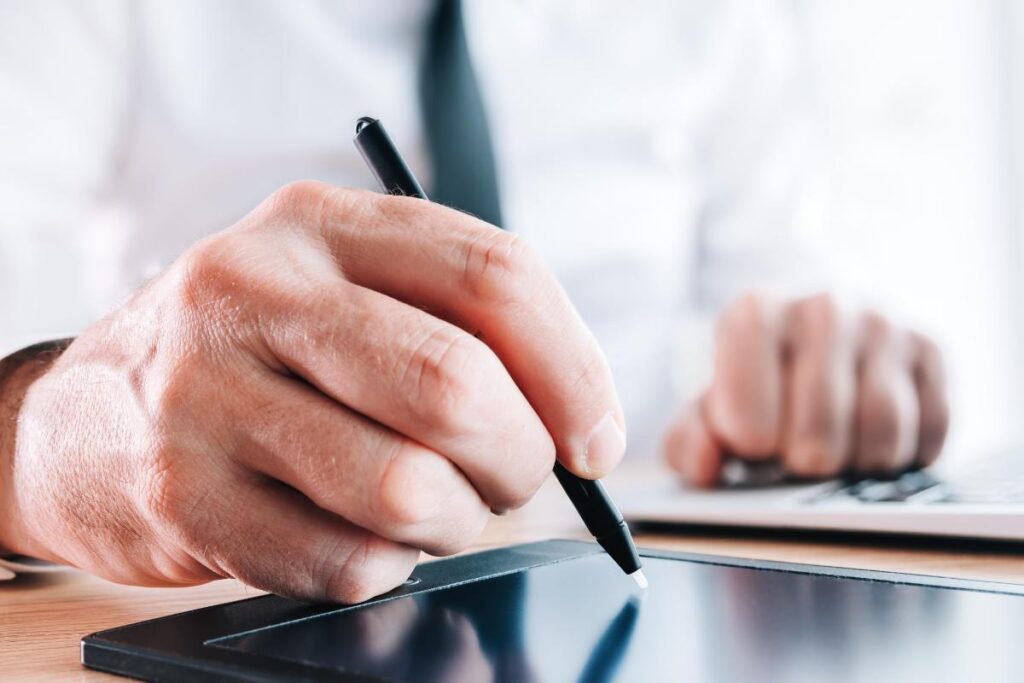 Como fazer assinatura eletrônica: guia completo